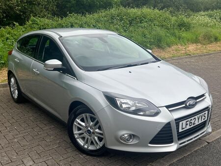 FORD FOCUS 1.6 Titanium Powershift Euro 5 5dr