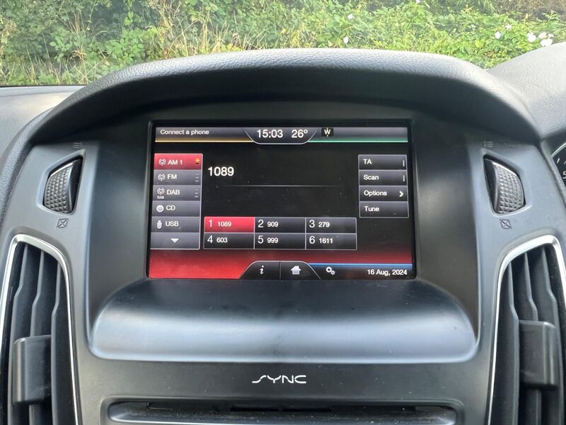 FORD FOCUS