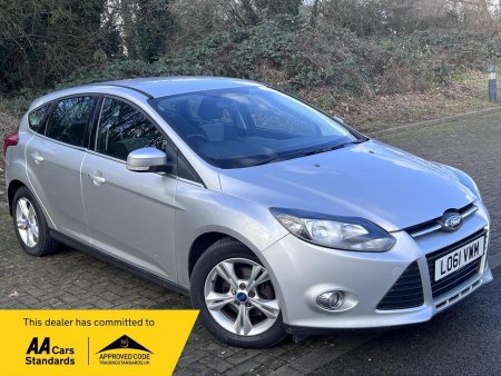 FORD FOCUS 1.6 Zetec Powershift Euro 5 5dr